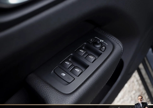 Volvo XC 60 cena 139898 przebieg: 89929, rok produkcji 2018 z Strumień małe 529